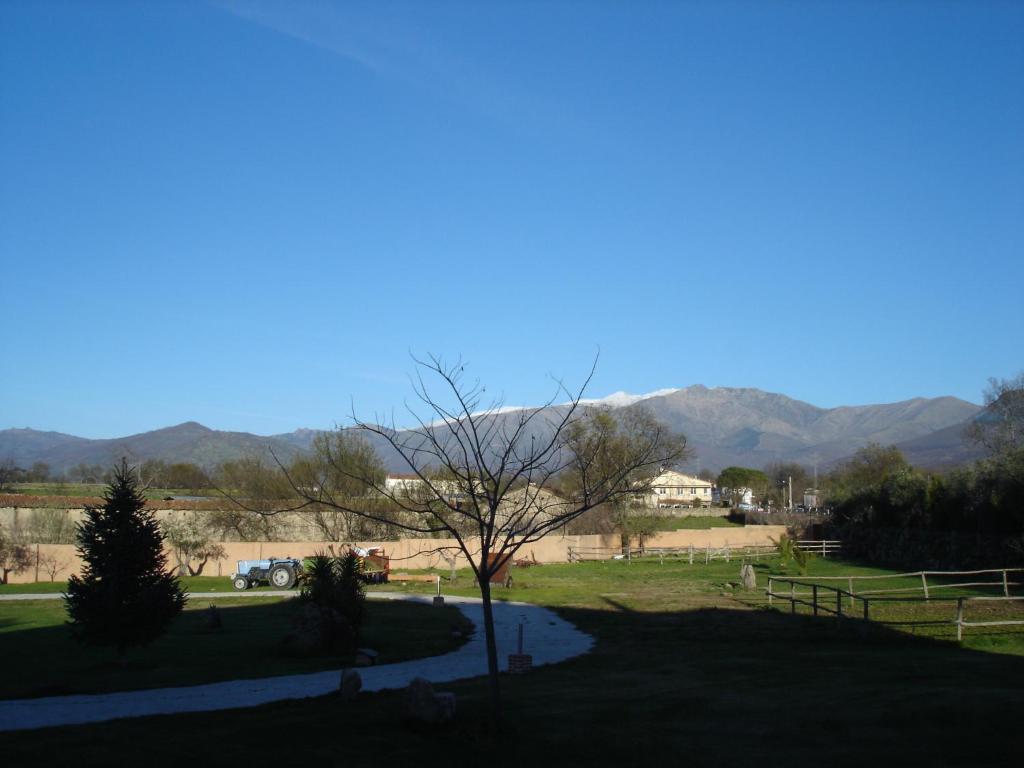 Posada Tresmentiras Aldeanueva del Camino Extérieur photo